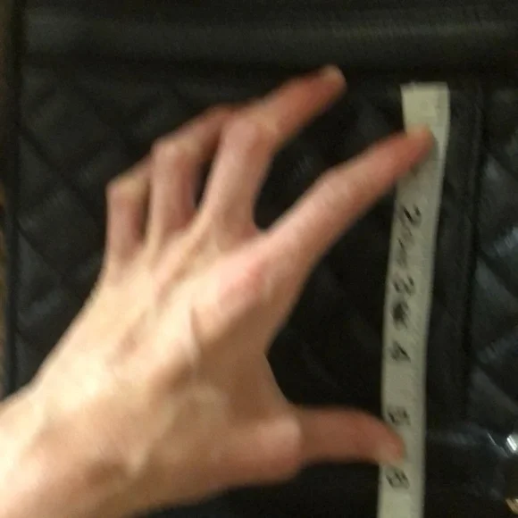 Calvin Klein quilted black leather barrel bag - Picture 11 of 12